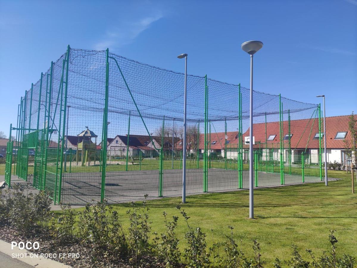 Vakantiewoning Polderhuis 10, Airco En Verwarming In Alle Kamers, Prive Parkeerplaats En Afgesloten Tuin Koksijde Kültér fotó
