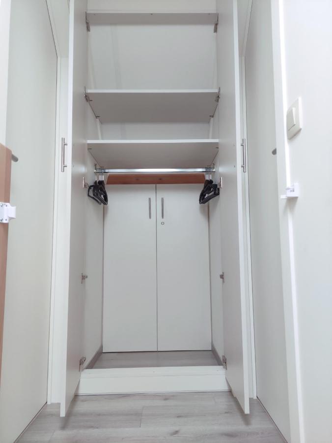 Vakantiewoning Polderhuis 10, Airco En Verwarming In Alle Kamers, Prive Parkeerplaats En Afgesloten Tuin Koksijde Kültér fotó
